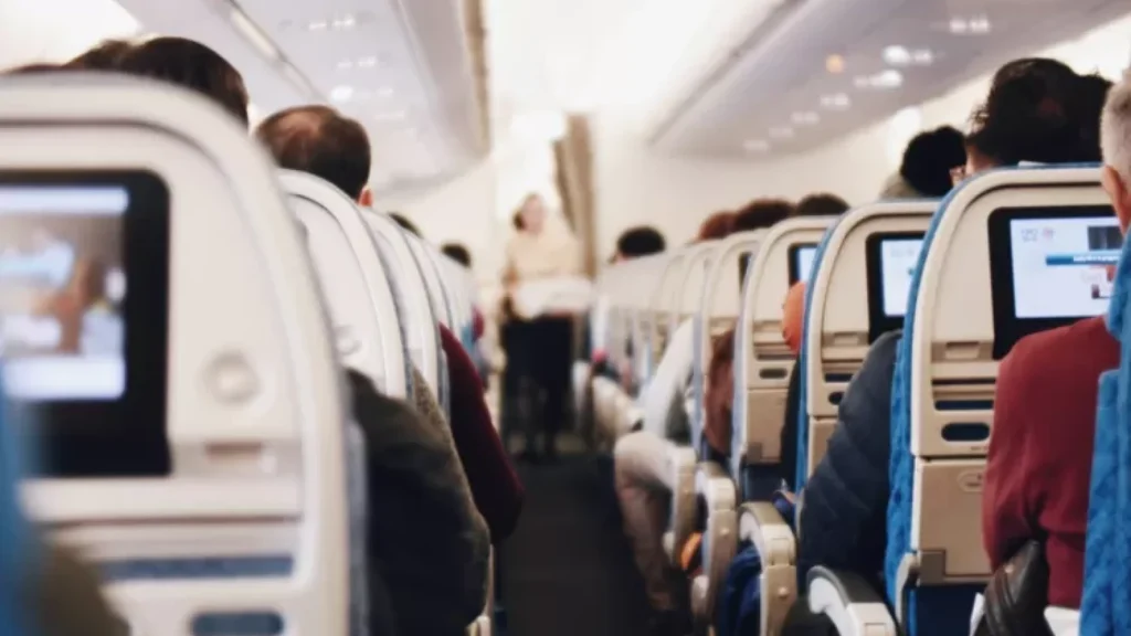 Atasi Jet Lag dengan Cara yang Tepat Sebelum dan Sesudah Perjalanan