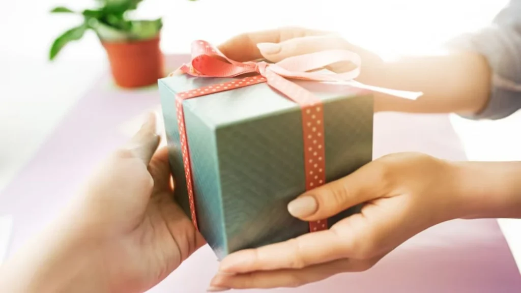 Zodiak Pemberi Kejutan: Siapa yang Paling Kreatif dan Romantis?
