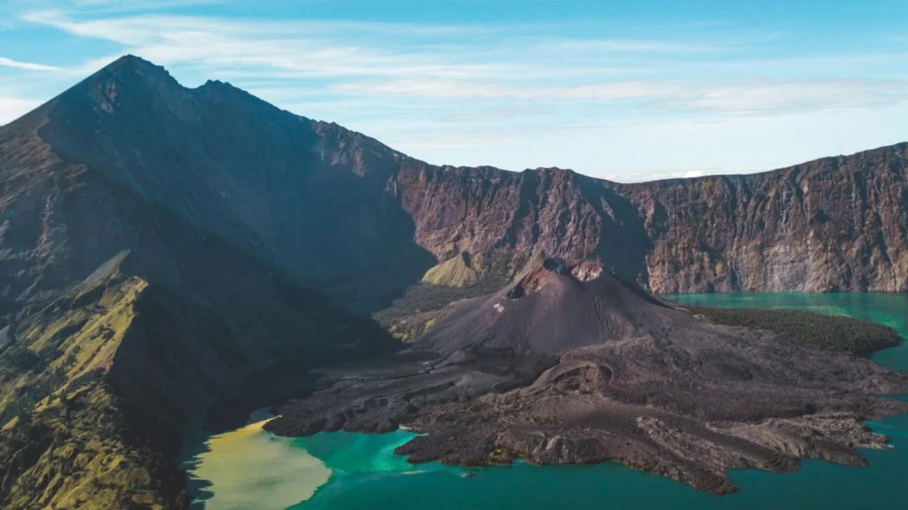 Wisatawan Swiss Alami Kecelakaan di Gunung Rinjani