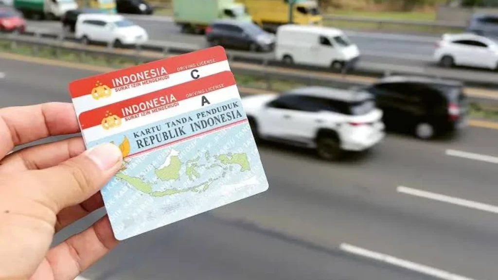 Viral! Interaksi Pengemudi dan Polisi Lalu Lintas di Jalan Tol Jakarta