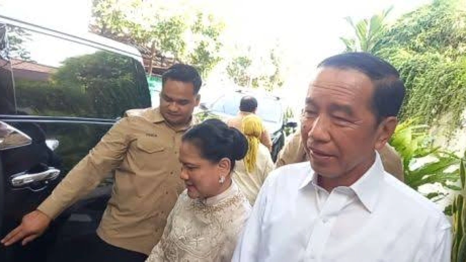 Reuni Angkatan 1980 UGM: Jokowi Bikin Suasana Ceria Dengan Humor Tentang Ijazah